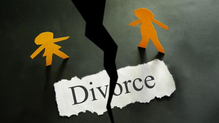 How Divorce Affects Wills